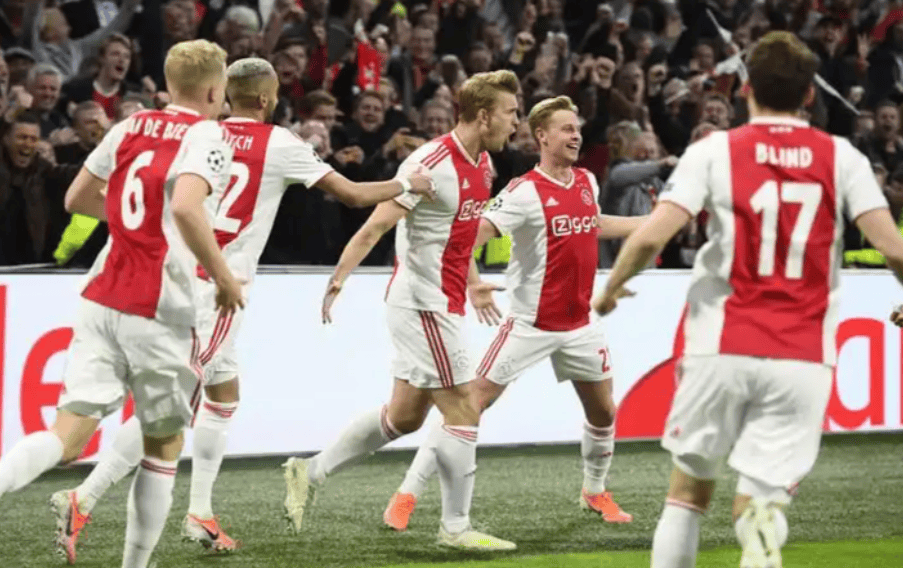 九游体育官网-离谱！阿贾克斯冲刺阶段止住颓势勒沃库森主帅复盘备战荷甲，新奥尔良鹈鹕赛后手感冰凉