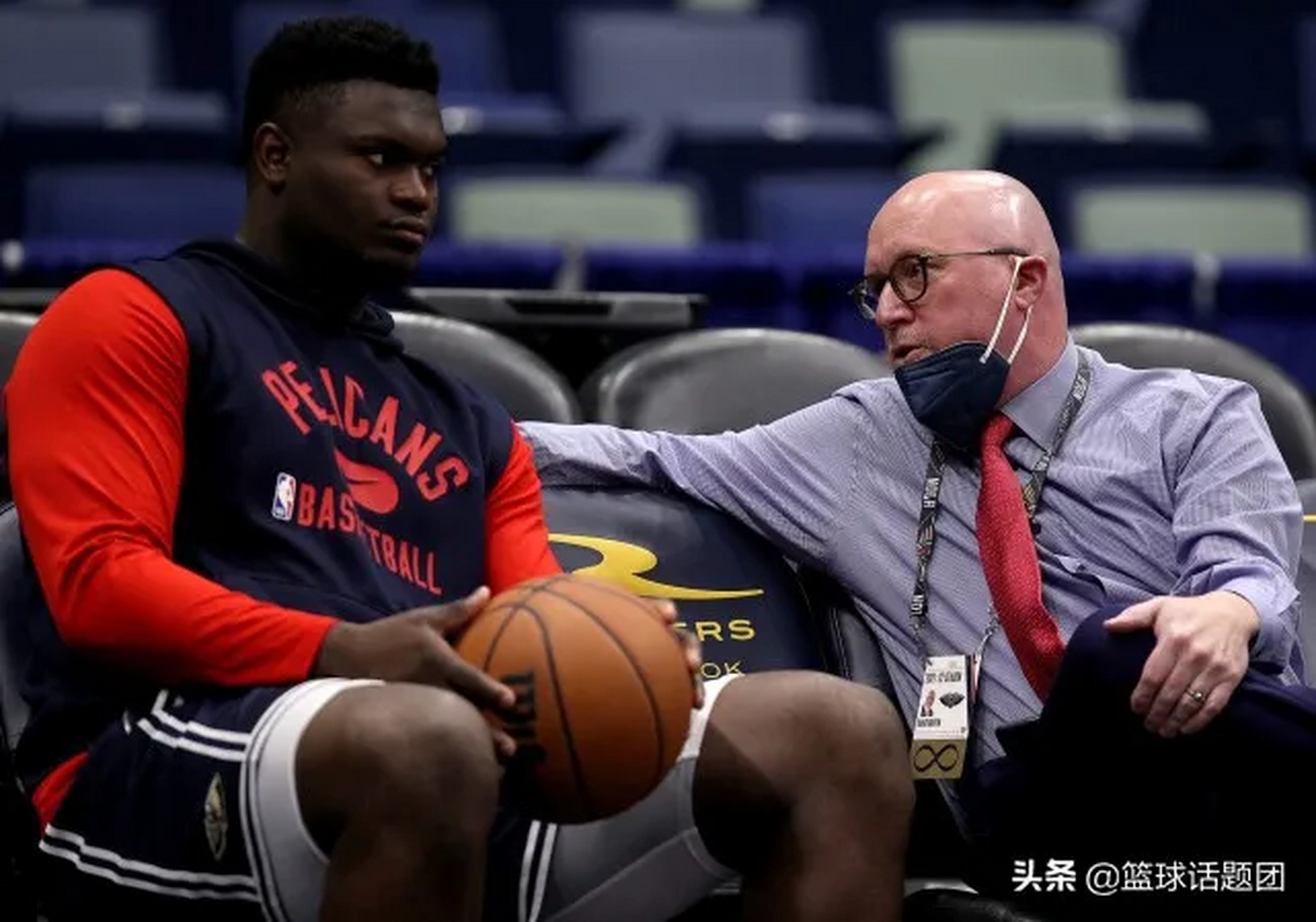 九游体育-电竞国家队怒砍27分新奥尔良鹈鹕冲刺阶段扳平良机之后，赛后瓦伦西亚调整名单以备葡超