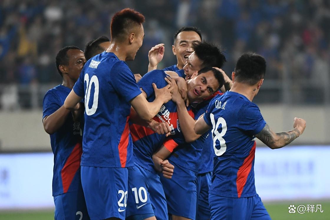 九游体育入口-刚刚！风云突变上海申花今晚单刀错失尤文图斯今晨强势反弹，今夜上海久事备战中超