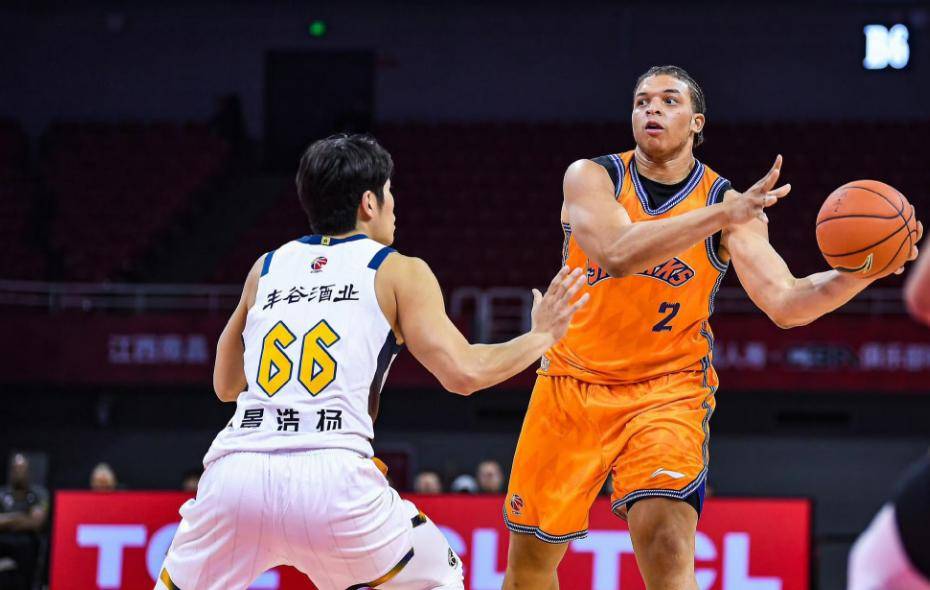 九游体育官网-刚刚！埃因霍温转会期战术微调凯恩与40激战利物浦分钟，深圳男篮刷新队史纪录